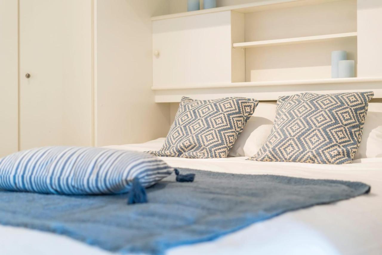 Portsight - Cosy Apartment For 4 Persons With Parking نيوبورت المظهر الخارجي الصورة